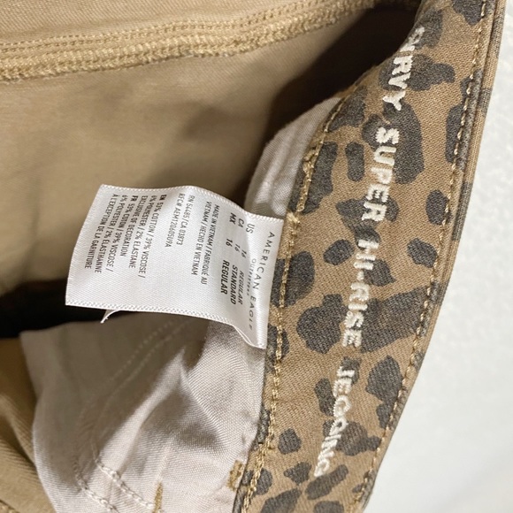 {American Eagle} leopard print curvy super high rise jeggings - Picture 5 of 6